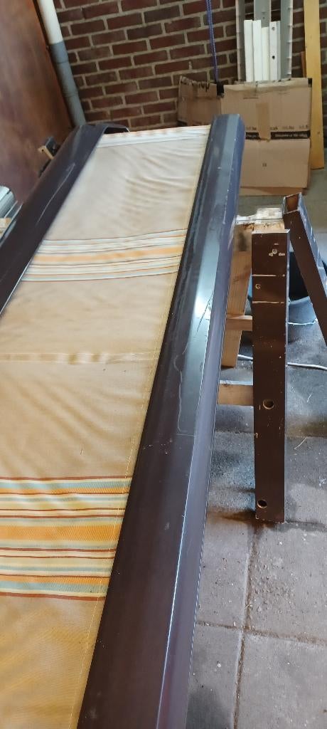 Cassettescherm bruin streepdoek 5,5 x 2,5 meter Somfy motor, Tuin en Terras, Zonneschermen, Ophalen, 450 cm of meer, Zo goed als nieuw