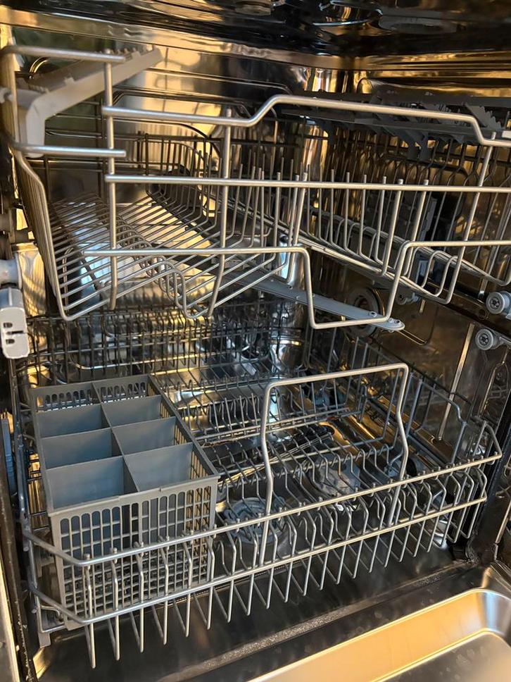 Smeg inbouw vaatwasser, Witgoed en Apparatuur, Vaatwasmachines, Zo goed als nieuw, Inbouw, 85 tot 90 cm, Ophalen