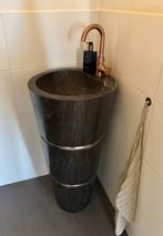 Staande wasbak van massief Belgisch hardsteen, Ophalen, Minder dan 50 cm, Zo goed als nieuw, Minder dan 100 cm