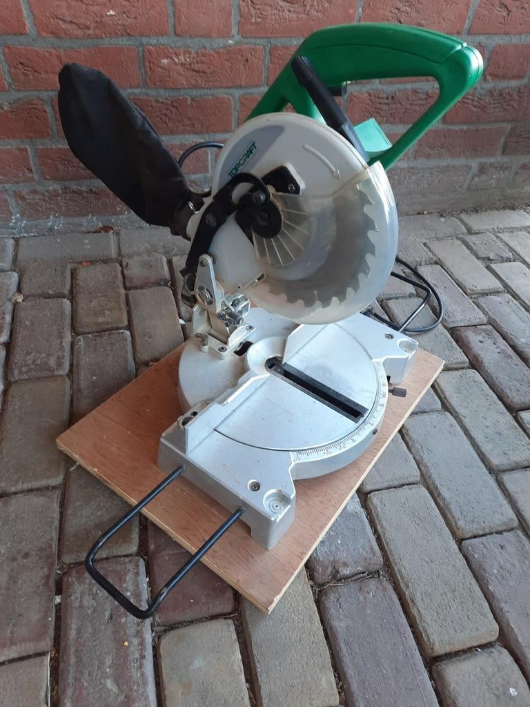 Goed werkende topcraft afkortzaag, Doe-het-zelf en Verbouw, Gereedschap | Zaagmachines, Ophalen, Gebruikt, Afkortzaag, 30 tot 70 mm