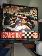 Scalextric racebaan oud met 2x auto onderdelen enkele dozen, Hobby en Vrije tijd, Ophalen of Verzenden, Gebruikt