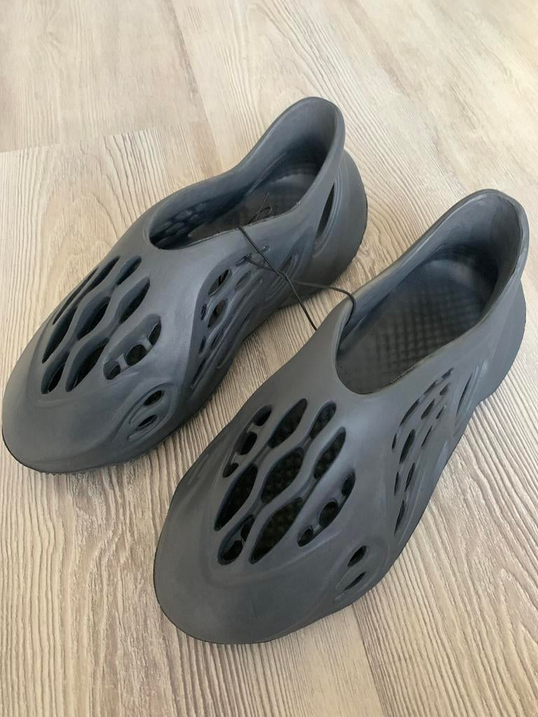 Zwarte foam runners yeezy - Maat 40/41, Kleding | Heren, Schoenen, Ophalen of Verzenden, Nieuw, Zwart
