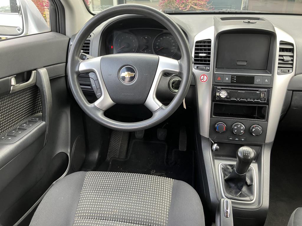 Chevrolet Captiva 2.4i Style 2WD | Airco | Elektr. ramen + s, Auto's, Chevrolet, Gebruikt, 4 cilinders, 7 stoelen, Parkeersensor