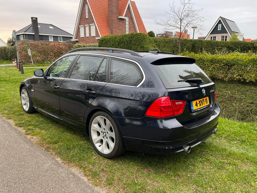 BMW 3-Serie 3.0 D 335 Touring AUT 2010 Blauw, Automaat, 1800 kg, Beige, 2993 cc
