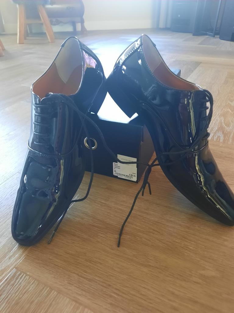 Zwarte lakschoenen maat 45, perfect voor gala of smoking, Ophalen of Verzenden, Zo goed als nieuw, Zwart, Veterschoenen