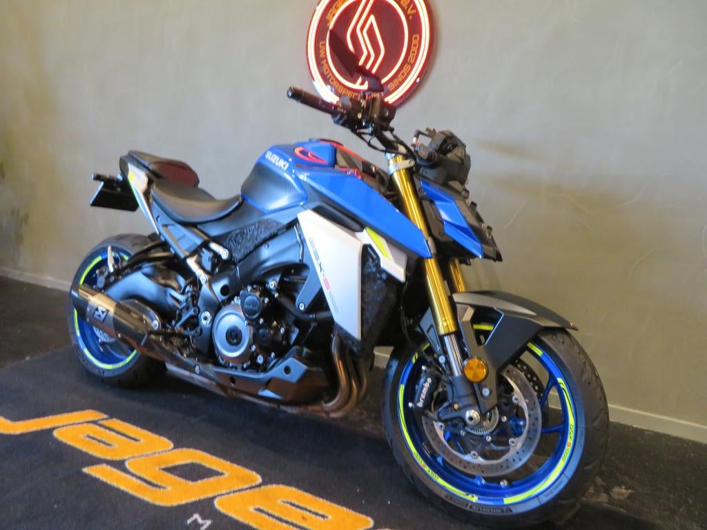 Suzuki GSX-S 1000 GSXS HISTORIE AKRAPOVIC! (bj 2021), Motoren, Bedrijf, 1000 cc, Naked bike