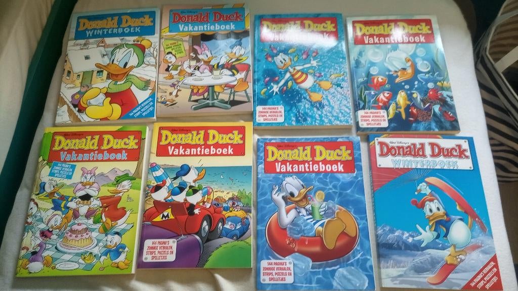 Donald Duck vakantieboeken en Oom Dagobert 60 jaar, Meerdere stripboeken, Ophalen, Gelezen
