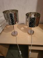 Set van 2 moderne tafellampen met zilveren kap, Huis en Inrichting, Lampen | Tafellampen, Gebruikt, Metaal, Minder dan 50 cm, Modern, Eigentijds