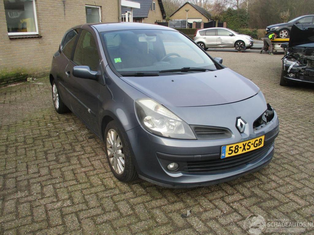 Renault Clio 1.2 TCE Dynamique (bj 2007), Auto diversen, Schadeauto's, Renault, Handgeschakeld, Benzine, Hatchback, Zilver of Grijs