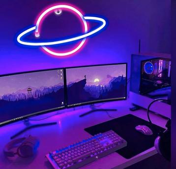 
Planeet Roze Blauw lDecoratie USB Sfeerverlichting -lamp beschikbaar voor biedingen