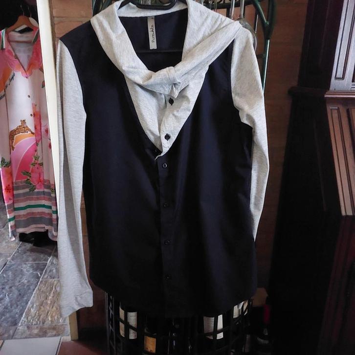 Blouse van het merk PureWhite.  Maat S., Kleding | Heren, Overhemden, Zo goed als nieuw, Halswijdte 38 (S) of kleiner, Grijs, Verzenden