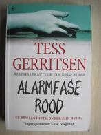 246 - Alarmfase rood - Tess Gerritsen, Tess Gerritsen, Ophalen of Verzenden, Zo goed als nieuw, Amerika