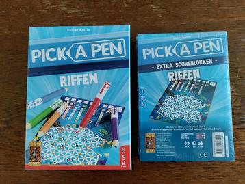 Te koop/ruil Pick a Pen Riffen + extra scoreblok (nieuw) beschikbaar voor biedingen