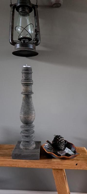 Kandelaar Belley M "Aura Peeperkorn" beschikbaar voor biedingen