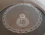 Glazen taartplateau- opengewerkte rand, Ophalen of Verzenden, Zo goed als nieuw, Rond, Overige materialen