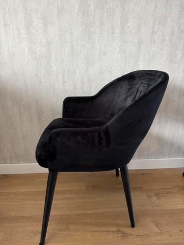Zwarte Velvet Eetkamerstoelen (2) beschikbaar voor biedingen