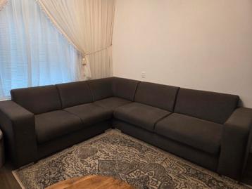 Hoekbank grijs/bruin. Stof. Zsm ophalen.