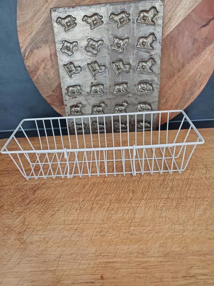 Handig rekje voor allerlei doeleinden te gebruiken wit, Antiek en Kunst, Curiosa en Brocante, Verzenden