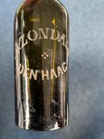 Bodemvondst 1890 fles J ZONDAG DEN HAAG pand Westeinde 10, Antiek en Kunst, Antiek | Glas en Kristal, Ophalen of Verzenden