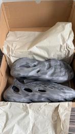 YEEZY FAM RNNR GRIJS, Kleding | Heren, Schoenen, Overige kleuren, Verzenden, Nieuw, Sneakers of Gympen