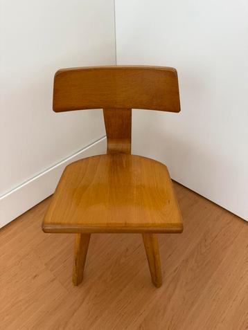 Vintage houten school stoeltje - zithoogte 31 cm beschikbaar voor biedingen