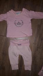 Feetje licht roze geruit broekje new born maat 56, Broekje, Meisje, Ophalen of Verzenden, Zo goed als nieuw