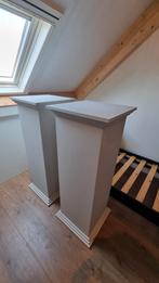 Twee houten zuilen pilaren sokkels, Huis en Inrichting, Woonaccessoires | Zuilen en Pilaren, Ophalen