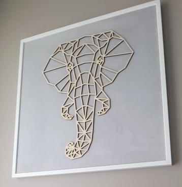 Wanddecoratie van hout beschikbaar voor biedingen