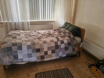 Net 1-persoons elektrisch bed beschikbaar voor biedingen