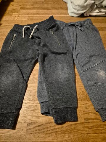 2 Broeken Maat 92 - Beschadigd beschikbaar voor biedingen