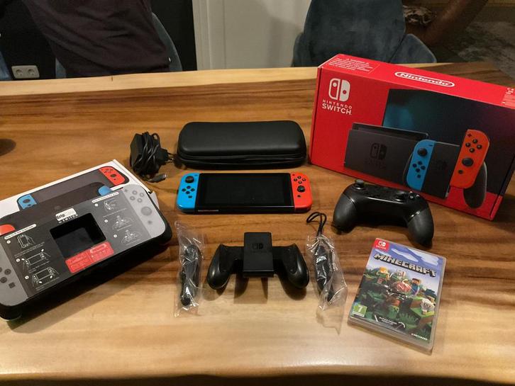 Ninentdo switch Mario kart deluxe, Spelcomputers en Games, Spelcomputers | Nintendo Switch, Zo goed als nieuw, Switch Original