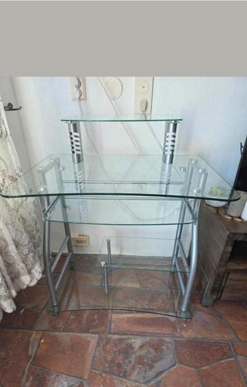 Glazen Bureau Tafel beschikbaar voor biedingen