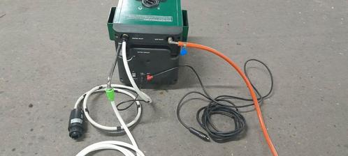 Camping douche verwarmd, Caravans en Kamperen, Kampeeraccessoires, Zo goed als nieuw, Ophalen of Verzenden