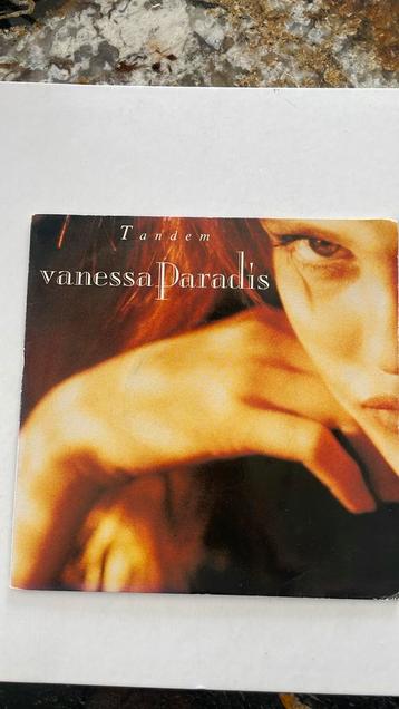 Singel: VANESSA PARADIS: “Tandem”, Ophelie beschikbaar voor biedingen