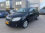 Skoda Fabia Combi 1.6-16V Sport Automaat Trekhaak, Gebruikt, 4 cilinders, Zwart, 1000 kg