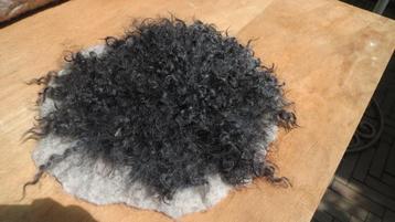 gevilt vachtje, Gotland, kussen, kruk, stoel, doorsnede 35cm beschikbaar voor biedingen