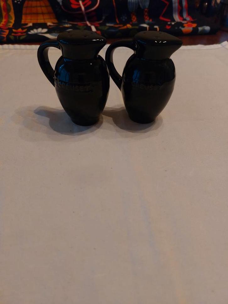 Le Creuset peper en zout kannetjes zwart, Huis en Inrichting, Keuken | Keukenbenodigdheden, Gebruikt, Ophalen of Verzenden