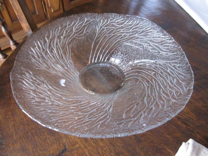 MooIe Finse glas schaal Forest - Pertt Kallioinen design, Antiek en Kunst, Antiek | Glas en Kristal, Verzenden