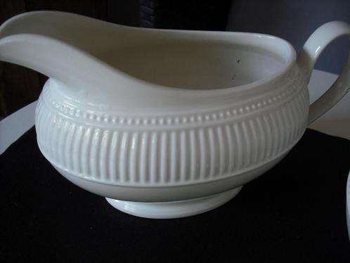 Mooie Sauskom en Soepbord, Wedgwood,Windsor,(adv252A), Huis en Inrichting, Keuken | Servies, Zo goed als nieuw, Kom(men), Wedgwood