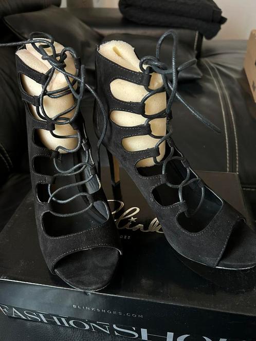 Hoge veter sandalen mt 39 zwart, als nieuw!!, Kleding | Dames, Schoenen, Zo goed als nieuw, Zwart, Ophalen of Verzenden