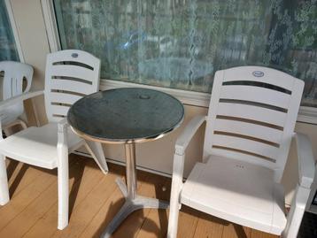 Tuinstoelen Hartman, tuintafels beschikbaar voor biedingen