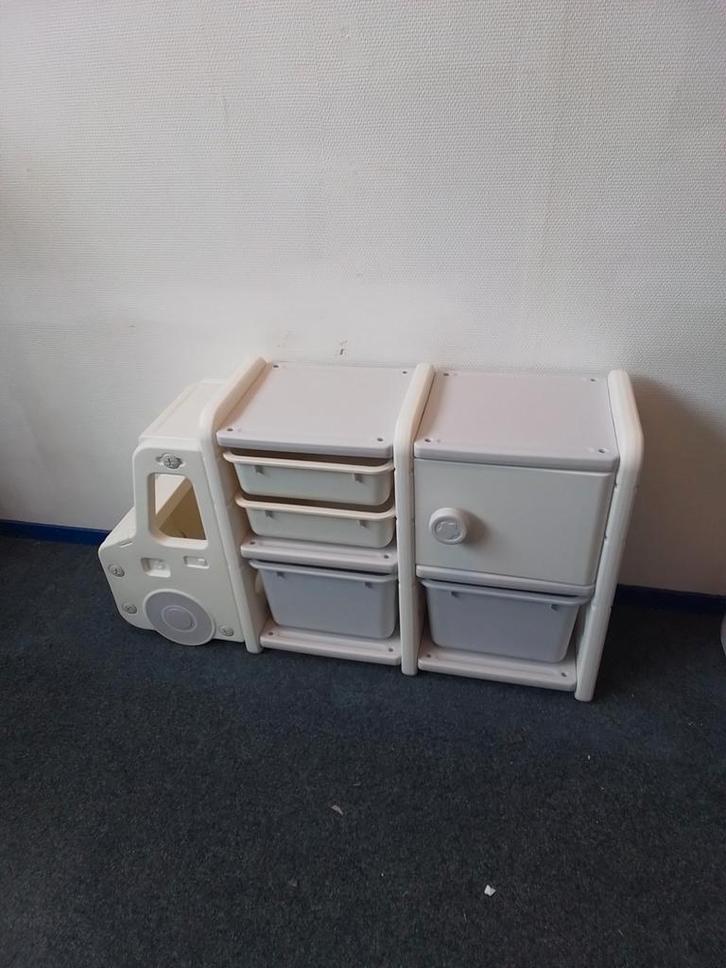 Leuke kinderkamer opbergkast in de vorm van een vrachtwagen, Kinderen en Baby's, Kinderkamer | Commodes en Kasten, Gebruikt, Kast