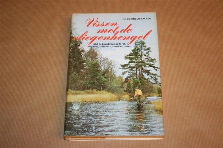 Boek - Vissen met de vliegenhengel !!, Watersport en Boten, Hengelsport | Algemeen, Zo goed als nieuw, Ophalen of Verzenden