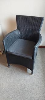 Twee stuks zwart kunstof rieten stoelen, Huis en Inrichting, Stoelen, Ophalen, Zo goed als nieuw, Zwart, Twee