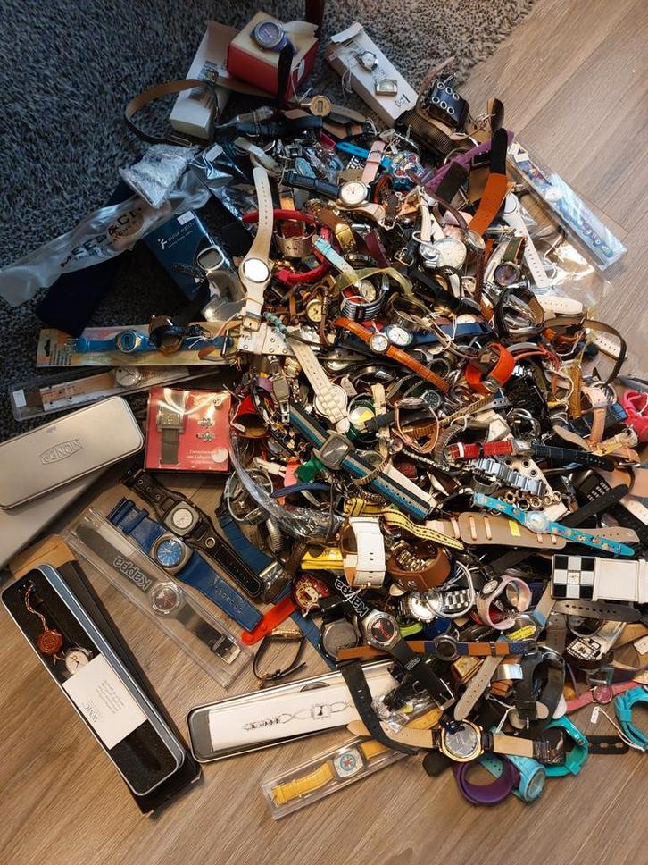 Grote partij horloges - ca. 400 stuks, Sieraden, Tassen en Uiterlijk, Horloges | Dames, Gebruikt, Overige merken, Ophalen