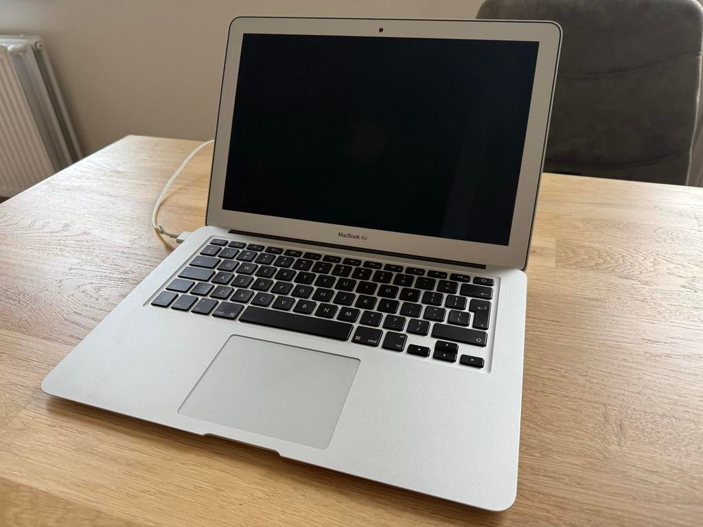 MacBook Air 13" - 128GB, Ophalen, Gebruikt, Qwerty, 8 GB