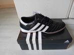 Adidas zaalvoetbalschoenen maat 45 - Nieuw!, Kleding | Heren, Schoenen, Ophalen of Verzenden, Nieuw, Adidas, Sportschoenen