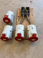 Aantal 32 en 16 Amp wandcontactdoos 5 polig en Stekkers 32, Ophalen, Zo goed als nieuw, Stopcontact, Mennekes