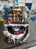Kerst huis met treintje gebruikt bieden, Ophalen of Verzenden