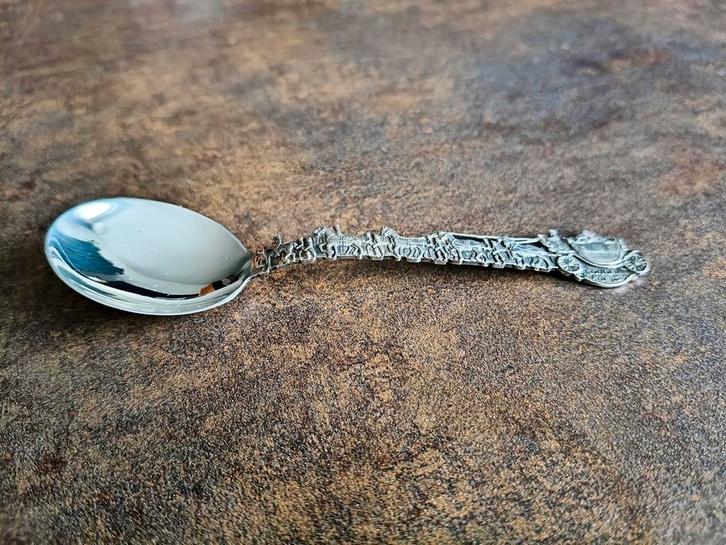 Zilveren, gepolijste gelegenheidslepel de goude koets, Antiek en Kunst, Antiek | Bestek, Ophalen of Verzenden